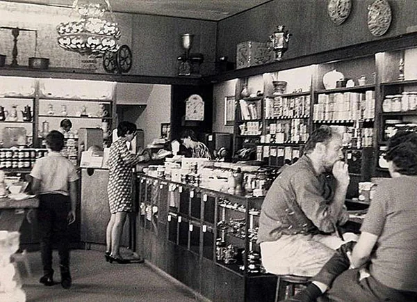 Альфред Пит — основатель Peet's Coffee, 1966
